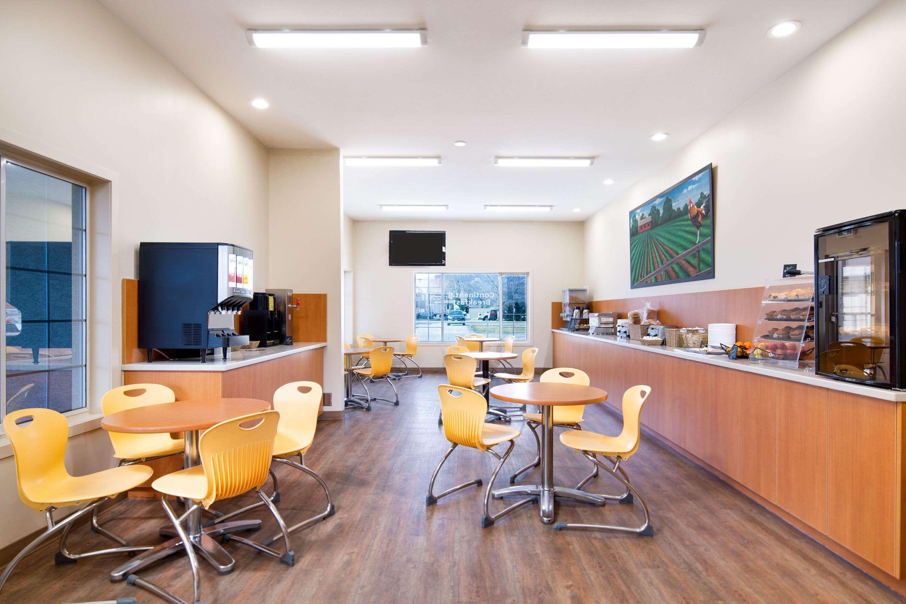 Econo Lodge Inn & Suites Κελόουνα  Εξωτερικό φωτογραφία